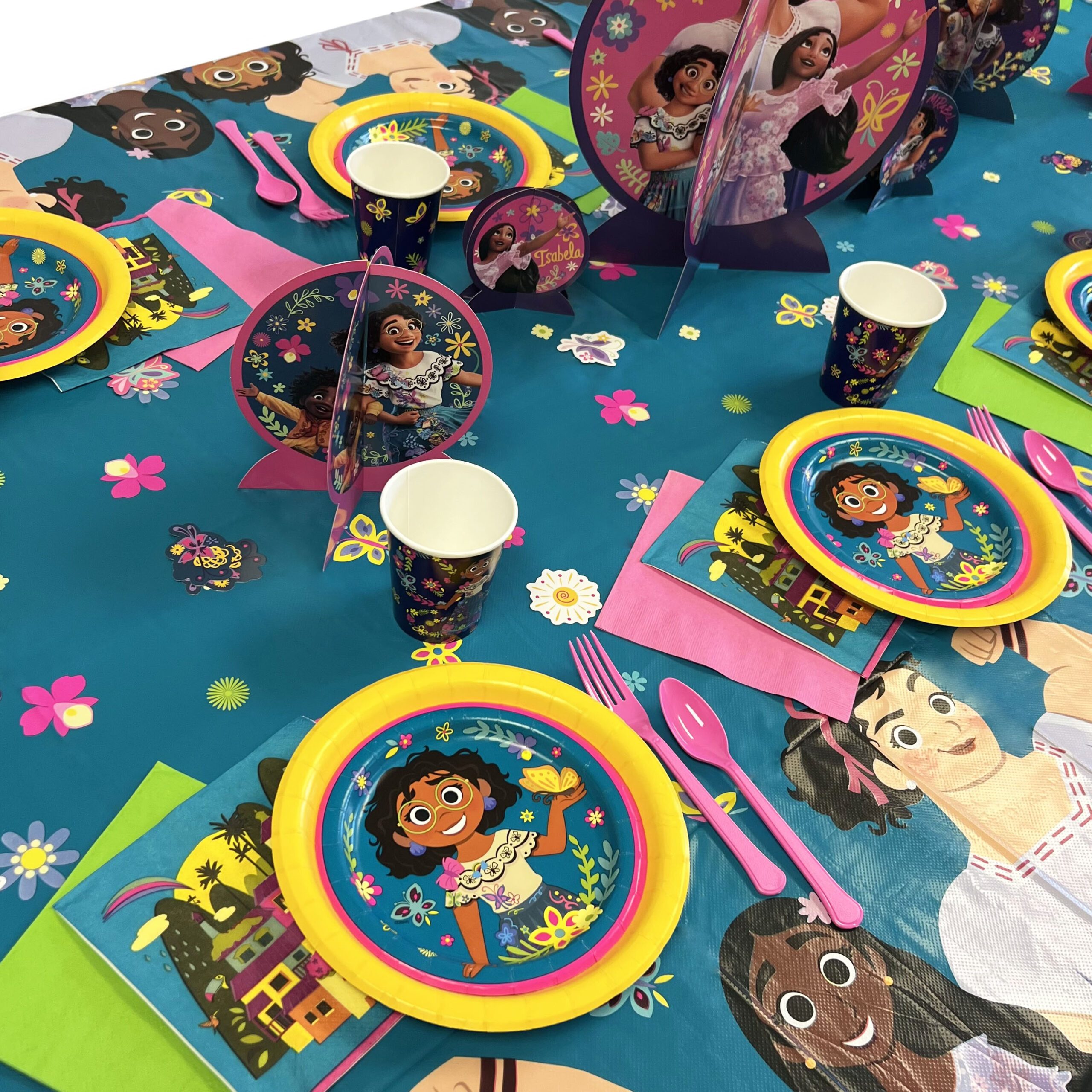Disney Encanto 7in Plates - 8 Plates/Pack or 96 Plates/Case - Image 3